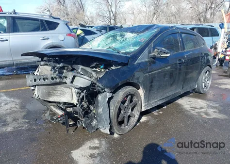 2016 Ford Focus St z USA, uszkodzony, nr VIN 1FADP3L94GL225576